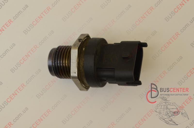 Фотография запчасти Датчик давления топлива Common Rail планка