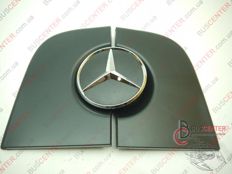 Накладка задней двери (c эмблемой Mercedes-Benz)