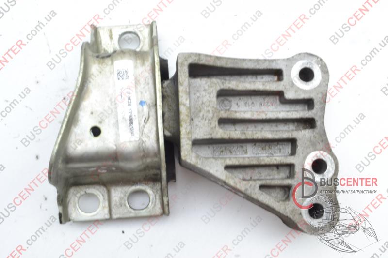 Фотография запчасти Подушка двигателя  правая