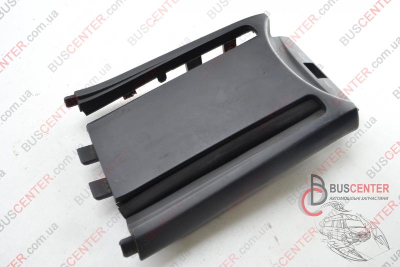 Фотография запчасти Детали салона (накладка подлокотника)