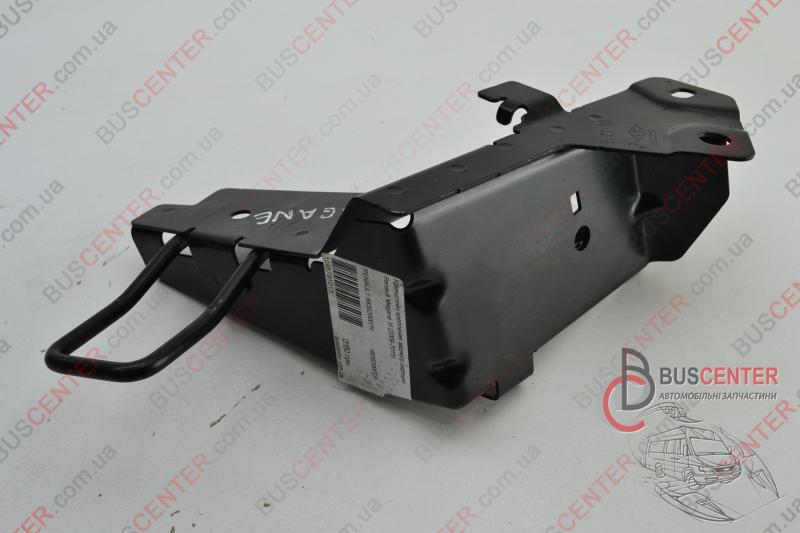 Фотография запчасти Кронштейн крепления заднего сидения (правый)