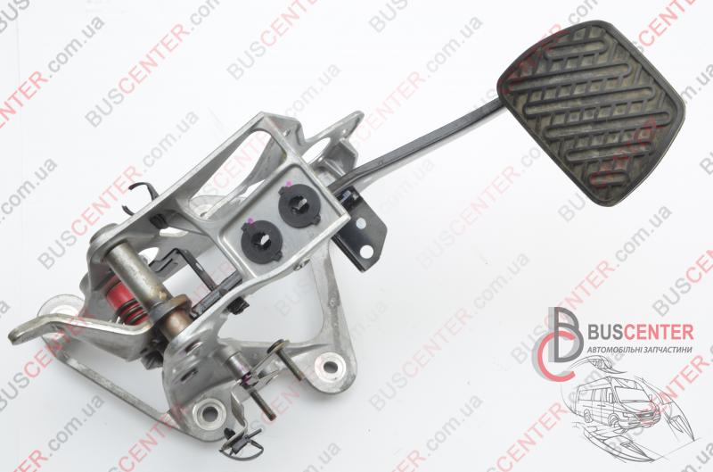 Фотография запчасти Блок педалей (педаль тормоза, кронштейн крепления)