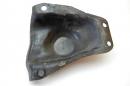 Зажимная пластина передней рессоры левая (упор)