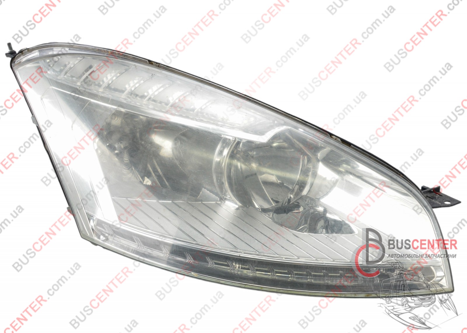 Фотография запчасти Фара передняя правая (дхо белый)